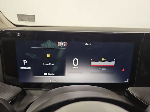 New 2026 Nissan Kicks SR w/ SR Premium Package AWD/4WD image 15