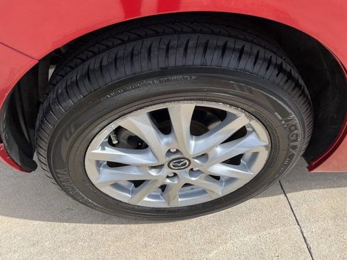 Used 2014 MAZDA MAZDA3 i Grand Touring image 16