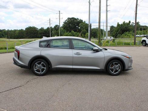 Used 2025 Kia K4 FWD image 14