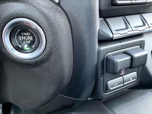 Used 2020 GMC Sierra 1500 SLT w/ SLT Premium Package AWD/4WD image 34
