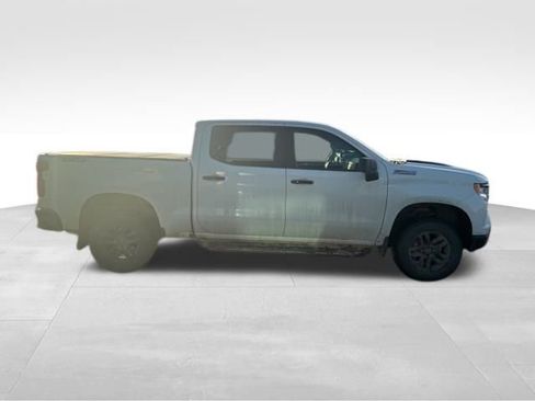 Used 2022 Chevrolet Silverado 1500 LT Trail Boss image 4