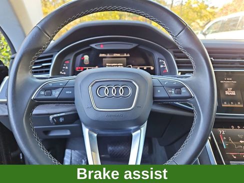 Used 2022 Audi Q8 Premium w/ Convenience Package image 10