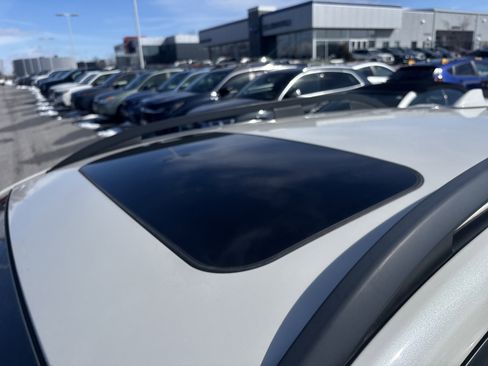 Used 2018 Subaru Crosstrek 2.0i Limited image 11