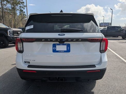 New 2026 Ford Explorer Active image 5