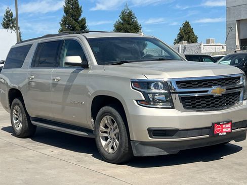 Used 2015 Chevrolet Suburban LT AWD/4WD image 10