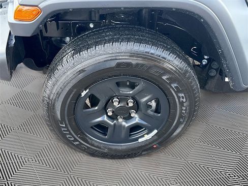 New 2026 Jeep Gladiator Sport image 33