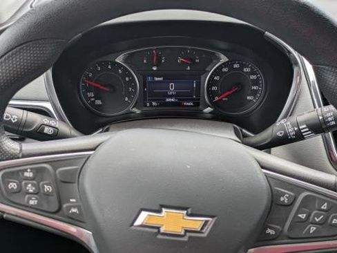 Used 2023 Chevrolet Equinox LT FWD image 9