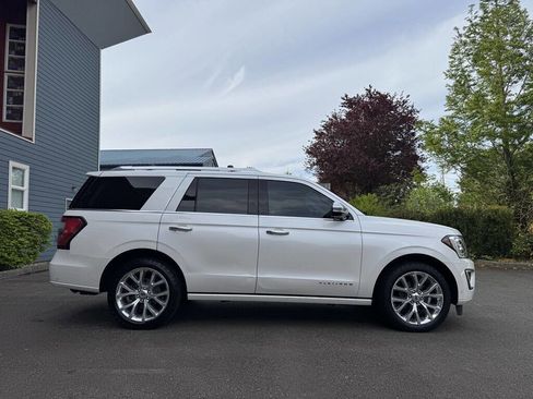 Used 2018 Ford Expedition Platinum AWD/4WD image 21
