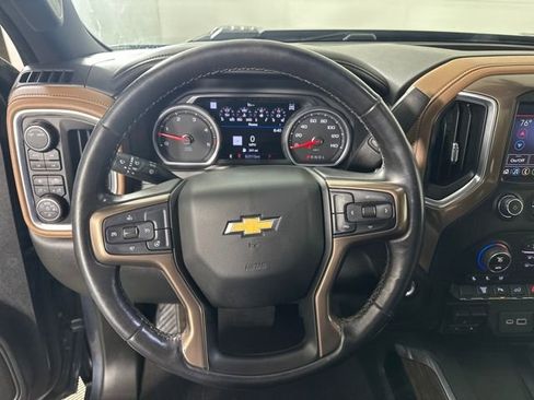 Used 2020 Chevrolet Silverado 2500 High Country image 14