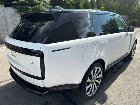 Used 2024 Land Rover Range Rover SV AWD/4WD image 6