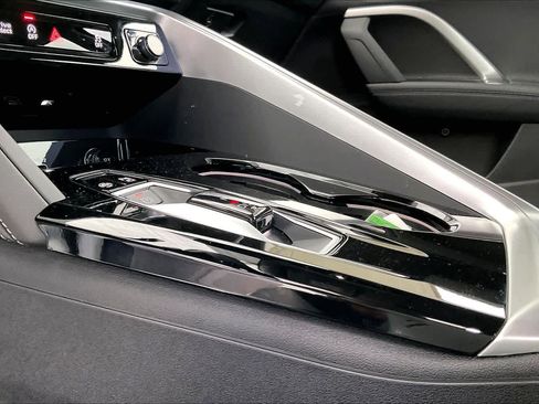 Certified 2025 Audi Q5 Premium w/ Convenience Package image 16