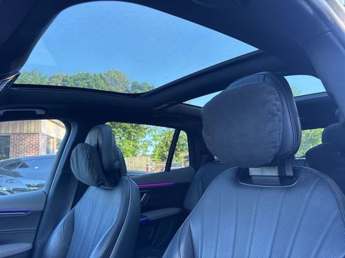 Used 2023 Mercedes-Benz EQS 580 4MATIC SUV image 12