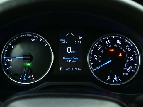 Used 2021 Toyota RAV4 LE AWD/4WD image 22