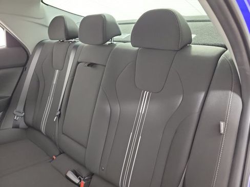 Used 2024 Hyundai Elantra SEL FWD image 13