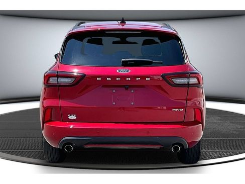 Used 2023 Ford Escape ST-Line w/ Tech Pack #1 AWD/4WD image 6