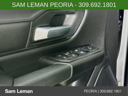 New 2026 RAM 1500 Express AWD/4WD image 17