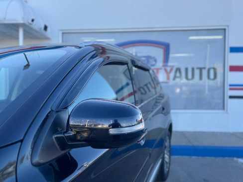 Used 2018 Mitsubishi Outlander SE image 5