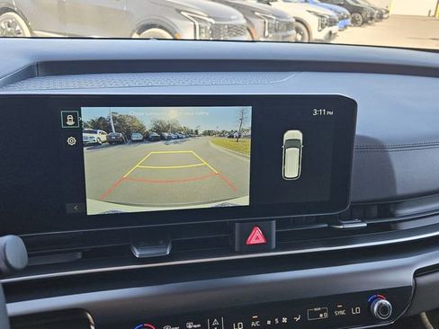 New 2026 Kia Carnival image 21