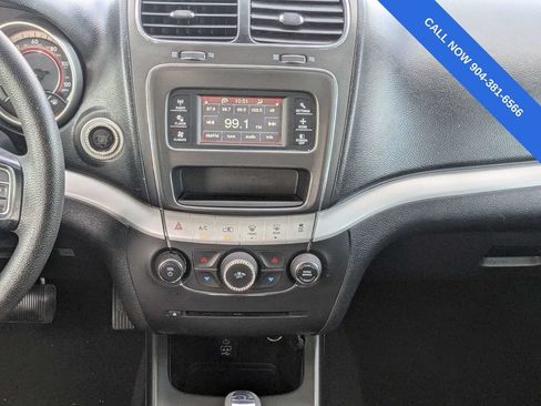 Used 2020 Dodge Journey SE w/ Blacktop Package FWD image 18