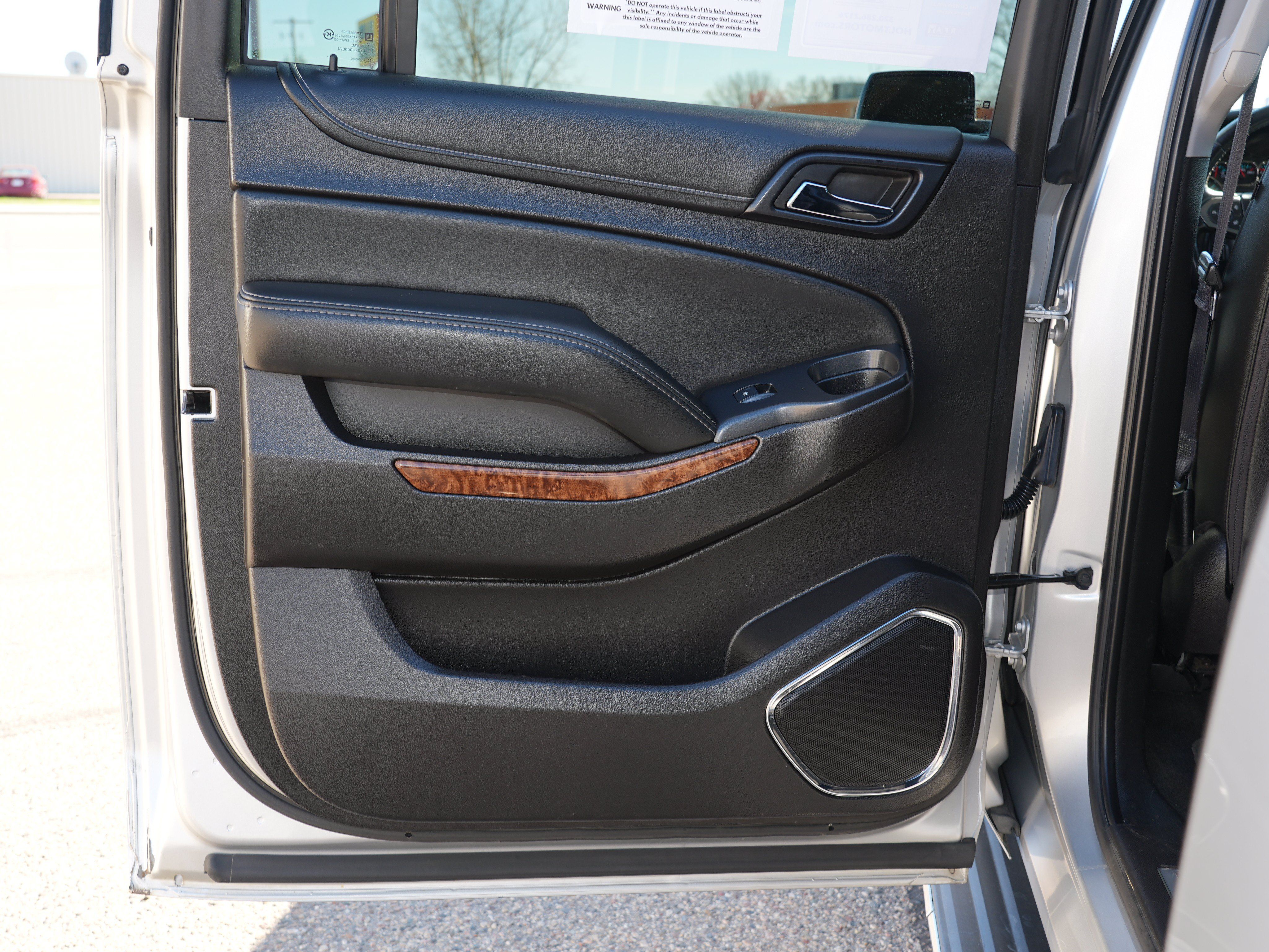 Used 2017 Chevrolet Suburban Premier AWD/4WD image 20