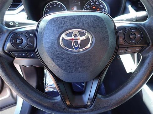 Used 2020 Toyota RAV4 LE w/ All Weather Liner Package AWD/4WD image 13