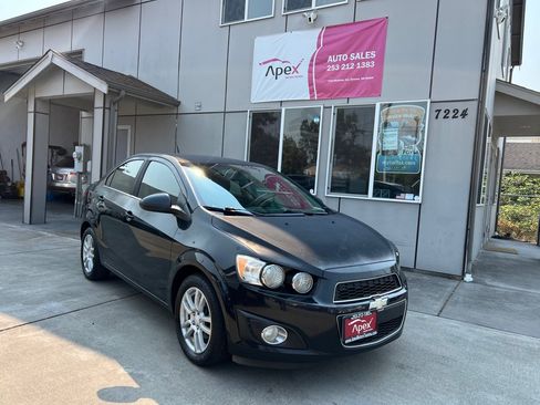 Used 2013 Chevrolet Sonic LT w/ Wheels and Fog Lamp Package FWD image 1