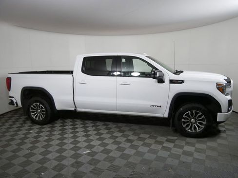 Used 2020 GMC Sierra 1500 AT4 image 2