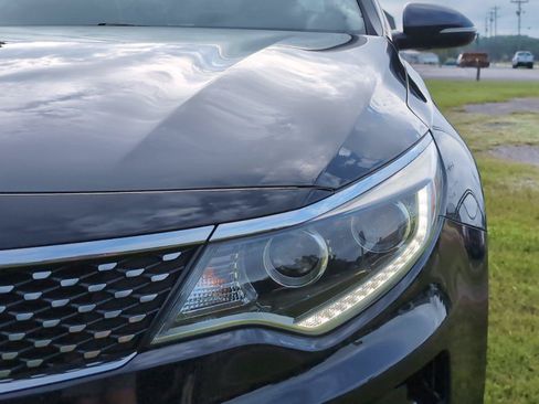 Used 2016 Kia Optima EX w/ Premium Package FWD image 12