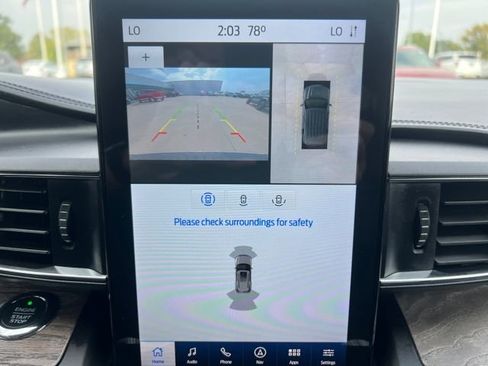 Used 2020 Ford Explorer Platinum w/ Premium Technology Package image 30