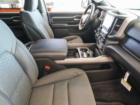 New 2026 RAM 1500 Big Horn AWD/4WD image 17