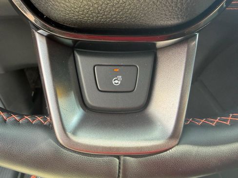 Used 2025 Honda Pilot TrailSport image 35