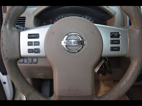 Used 2016 Nissan Frontier SV RWD image 12