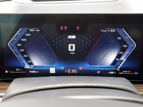 Used 2025 BMW X7 M60i image 8