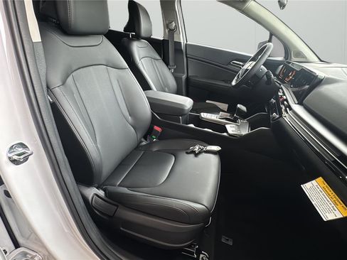 New 2026 Kia Sportage EX FWD image 14