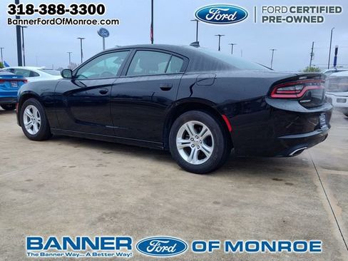 Used 2023 Dodge Charger SXT image 4
