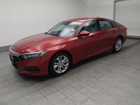 Used 2018 Honda Accord LX image 2