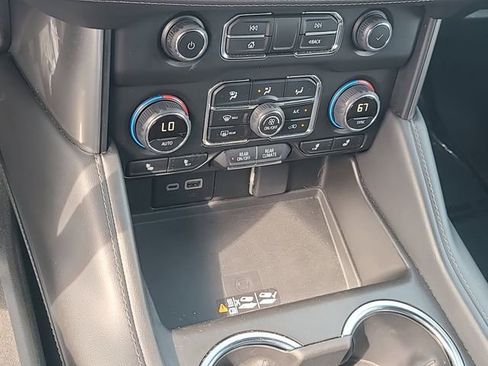 Used 2024 Chevrolet Tahoe LT RWD image 30