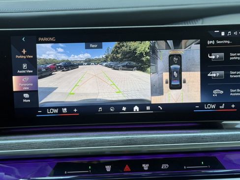 Certified 2023 BMW 760i xDrive w/ Executive Package AWD/4WD image 36