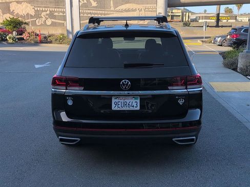 Used 2023 Volkswagen Atlas SEL AWD/4WD image 6