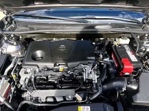 Used 2019 Toyota Camry XSE image 10