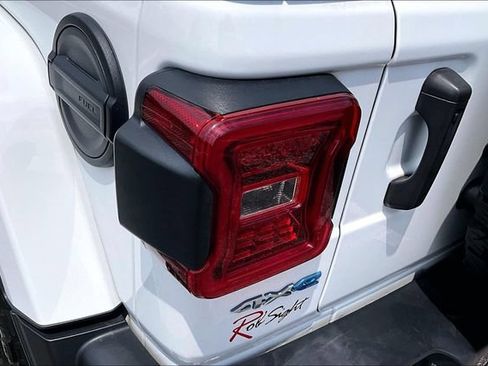 Used 2023 Jeep Wrangler Unlimited Sahara w/ Cold Weather Group AWD/4WD image 23