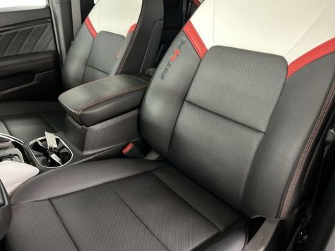 Certified 2024 GMC Canyon AT4X AWD/4WD image 20
