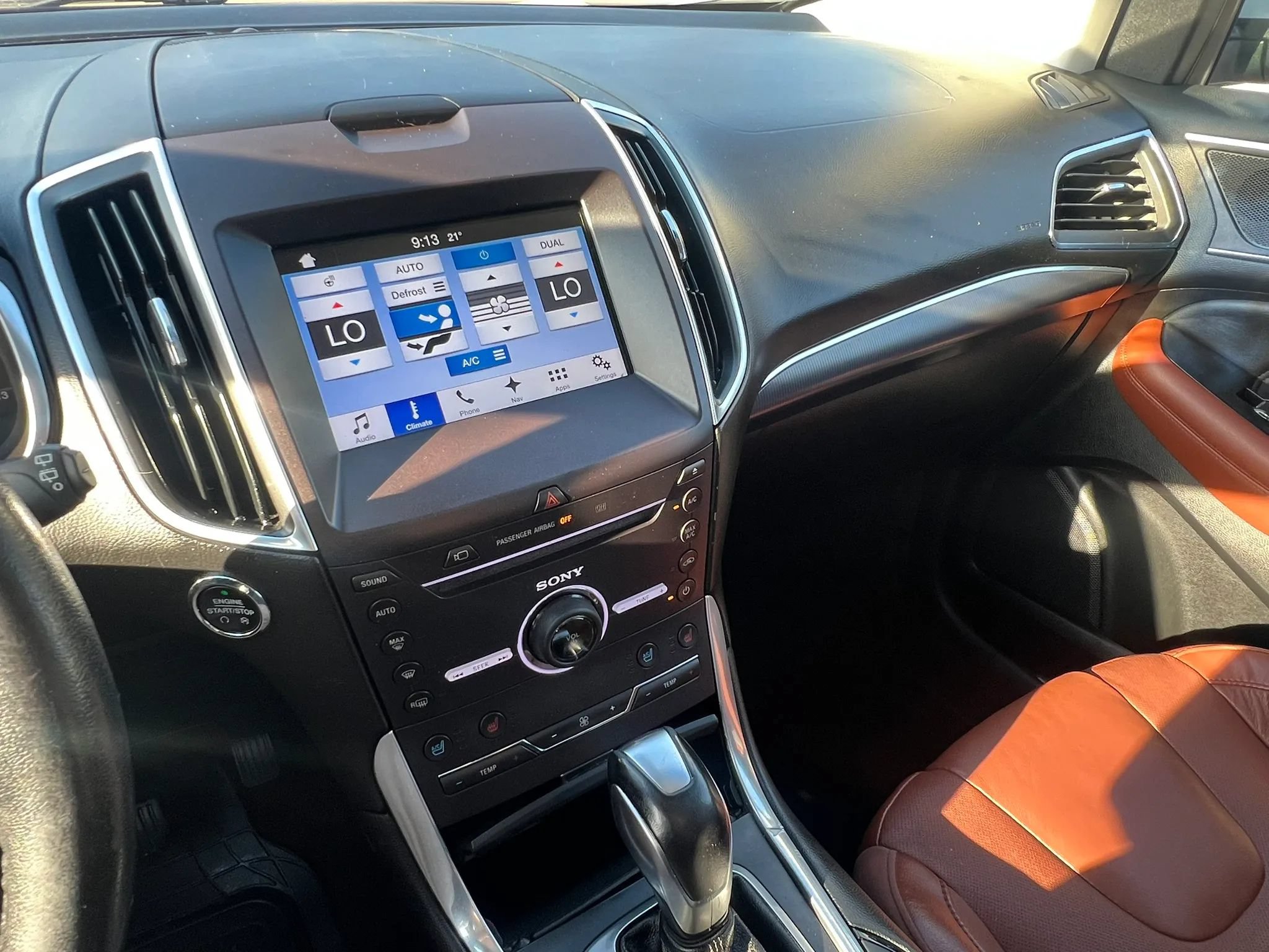 Used 2016 Ford Edge Titanium w/ Equipment Group 302A AWD/4WD image 22