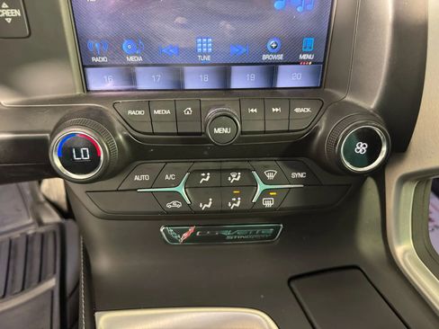 Used 2018 Chevrolet Corvette Stingray Coupe w/ Battery Protection Package image 20