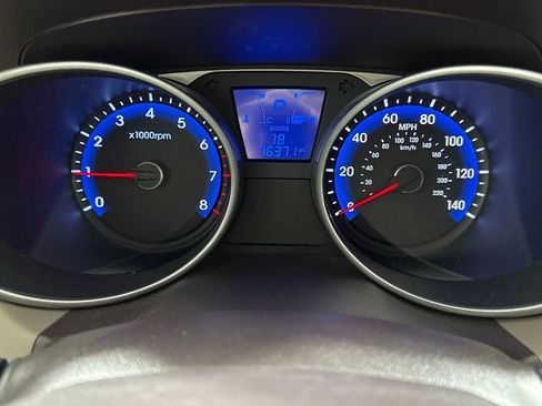 Used 2015 Hyundai Tucson SE image 14