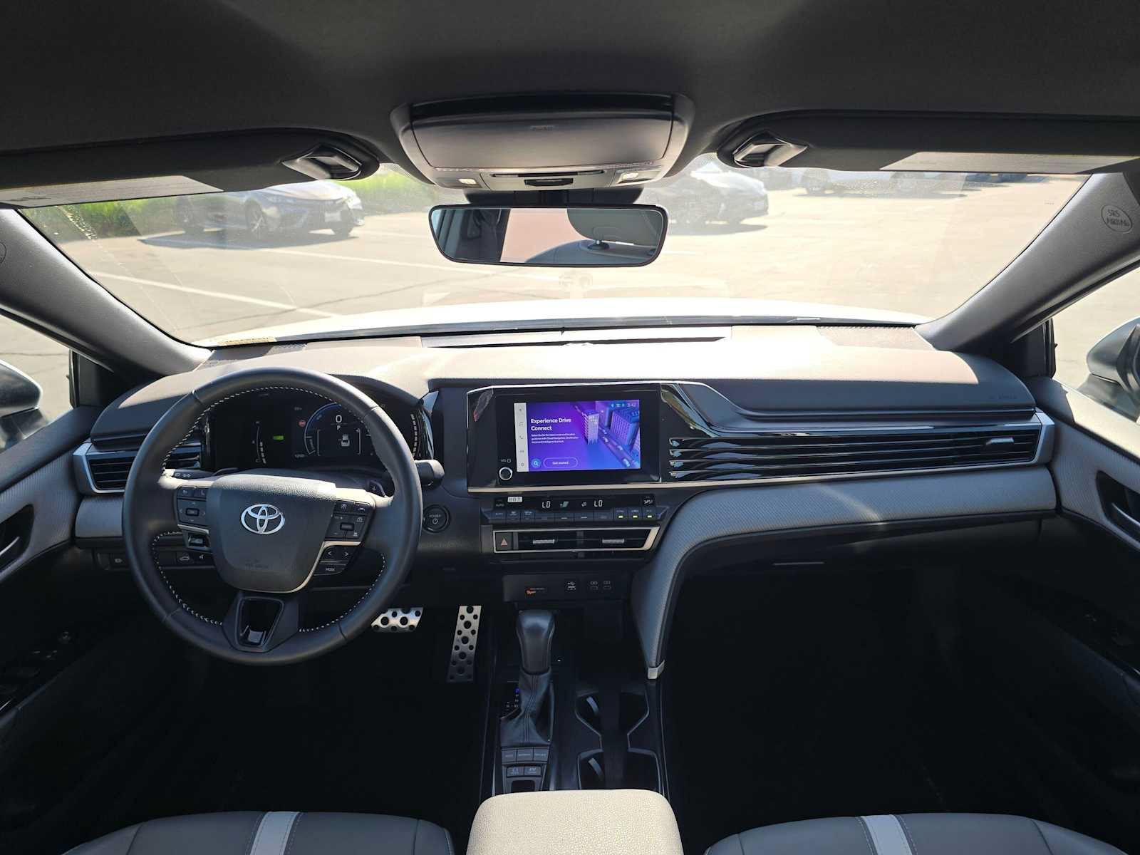 Used 2026 Toyota Camry SE w/ Convenience Package FWD image 18