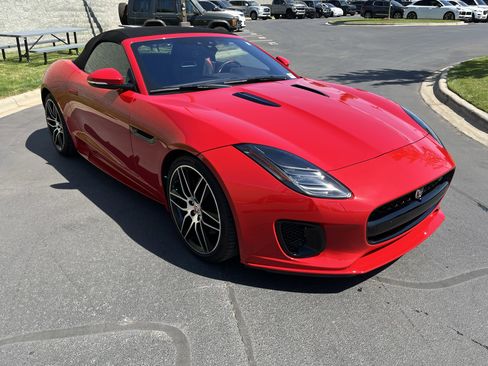 Used 2020 Jaguar F-TYPE Checkered Flag image 9