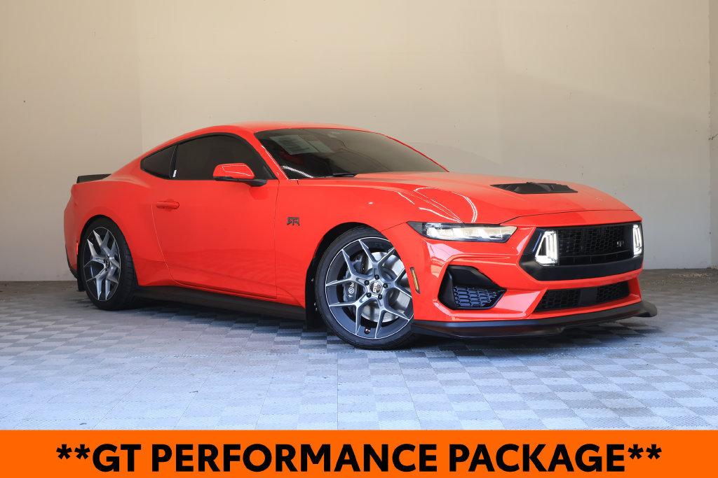Used 2025 Ford Mustang GT Premium w/ GT Performance Package RWD image 2