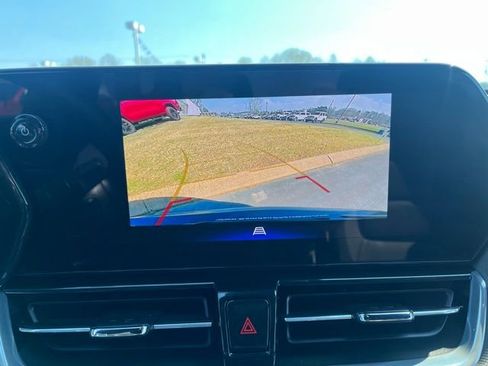 Used 2025 Chevrolet TrailBlazer ACTIV w/ Driver Confidence Package image 25