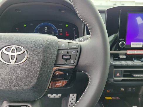 New 2026 Toyota Camry SE FWD image 23